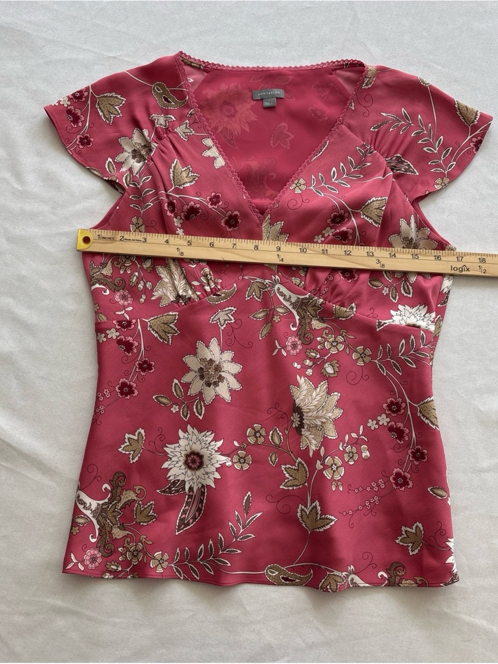 Ann Taylor 92% Silk Blend Floral & Paisley Flutter Sleeve Blouse - Picture 2 of 6